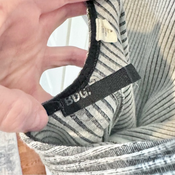 BDG ribbed knit body con romper MEDIUM - Picture 3 of 7